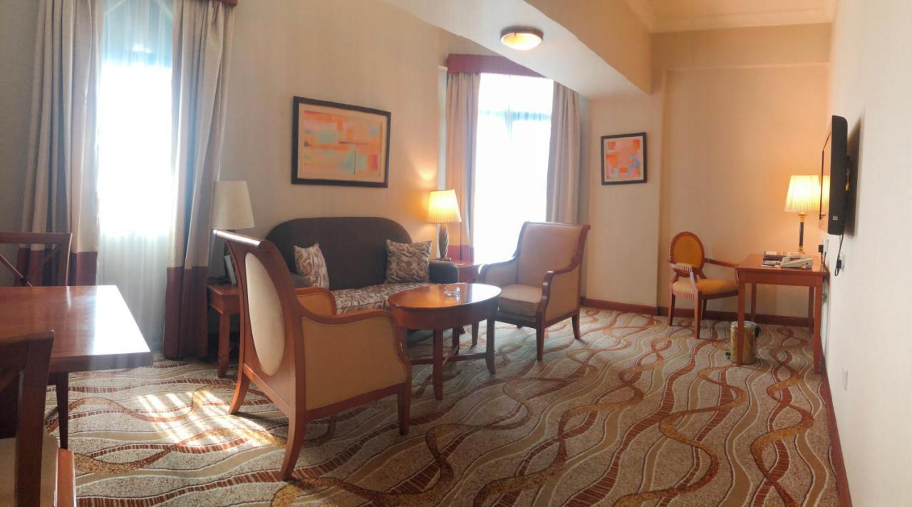 Al Diar Capital Hotel Abu Dhabi Bagian luar foto