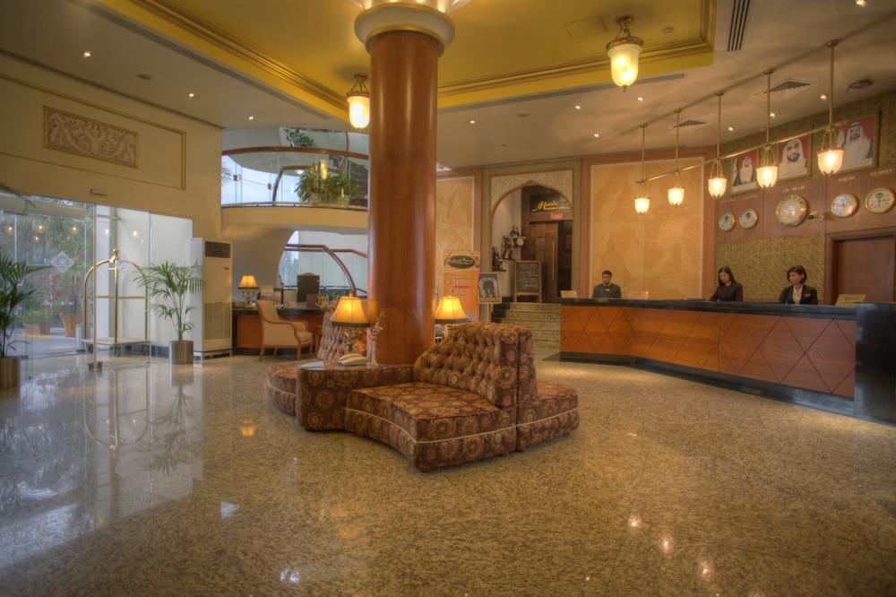 Al Diar Capital Hotel Abu Dhabi Bagian luar foto